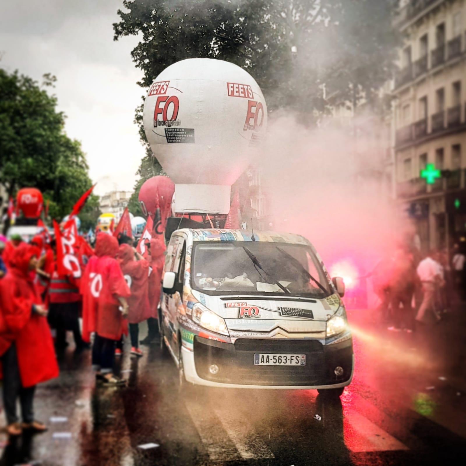 Se mouiller pour le service public dans les rues de Paris